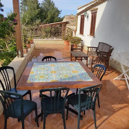 Baglio Cracchiolo Da Tuzzo - Casa Carrubbo דירה